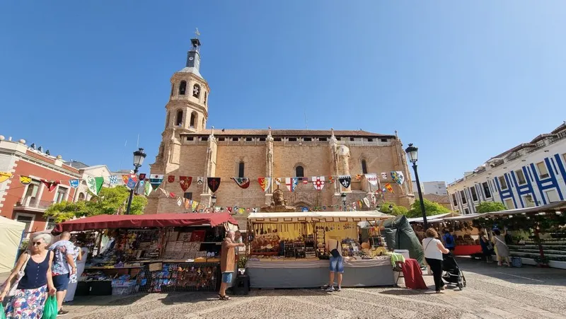 Valdepeñas celebra su XXIII Mercado Medieval con medio centenar de puestos y espectáculos