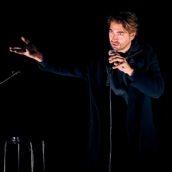 Hamlet.01: Sergi Belbel reinterpreta la tragedia de Shakespeare en el Teatro Español