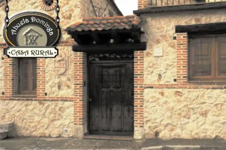 Casa Rural Abuela Dominga: Alojamiento con encanto y actividades en Sanchonuño