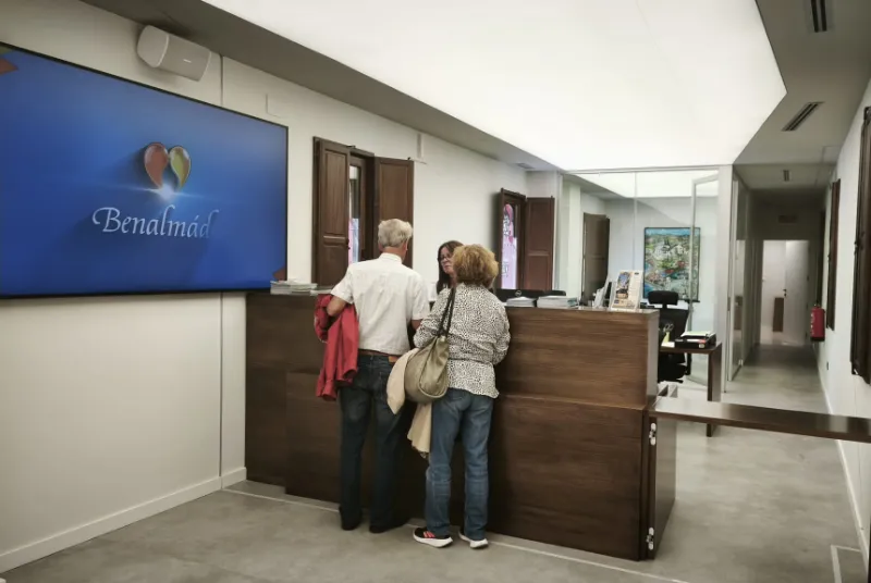 Benalmádena estrena Oficina de Turismo en el emblemático Castillo El Bil-Bil