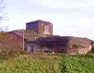 La Fortaleza de A Mota en Guntín: Un Vestigio Histórico del Siglo IX