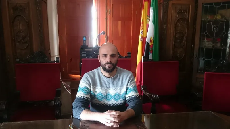 El Ayuntamiento de Hoyos estrena nueva web para mejorar la comunicación con los vecinos
