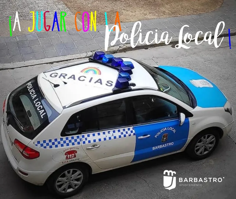 La Policía Local de Barbastro lanza recortables de vehículos de emergencias para niños