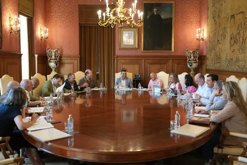 La Diputación de Pontevedra destina 120.000 euros a la conservación del medio natural a través de colectivos de caza
