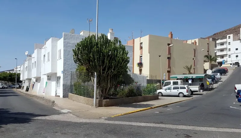 Arranca la rehabilitación de 80 viviendas en Gran Tarajal con una nueva oficina de gestión