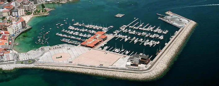 Nauta Sanxenxo: Detalles técnicos y servicios del puerto deportivo Juan Carlos I