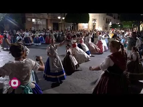 Mislata celebra la tradicional Passejà de San Miguel Arcángel con la participación fallera
