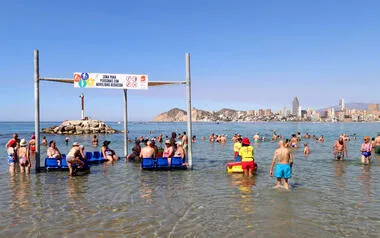 Benidorm refuerza la limpieza, seguridad y accesibilidad de sus playas