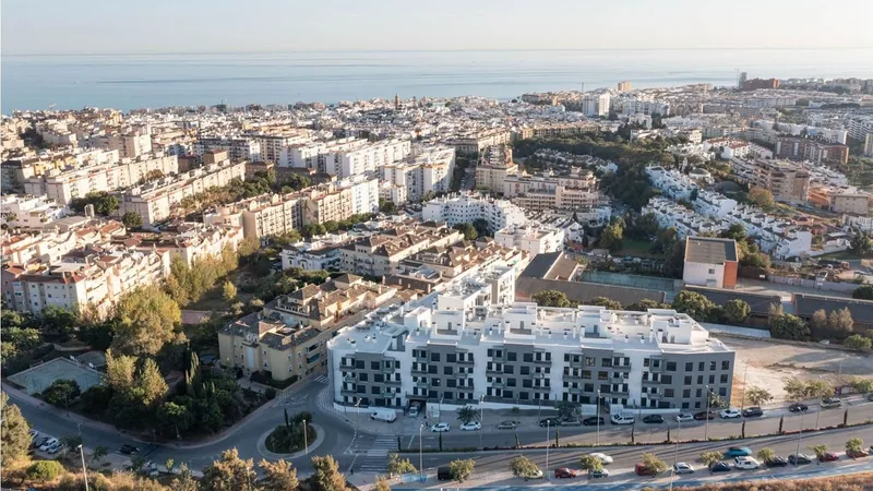 Estepona adjudica parcelas para 199 viviendas de protección oficial
