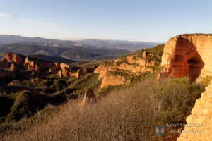 El Mirador de Orellán ofrece vistas panorámicas de Las Médulas y acceso a la Galería Romana