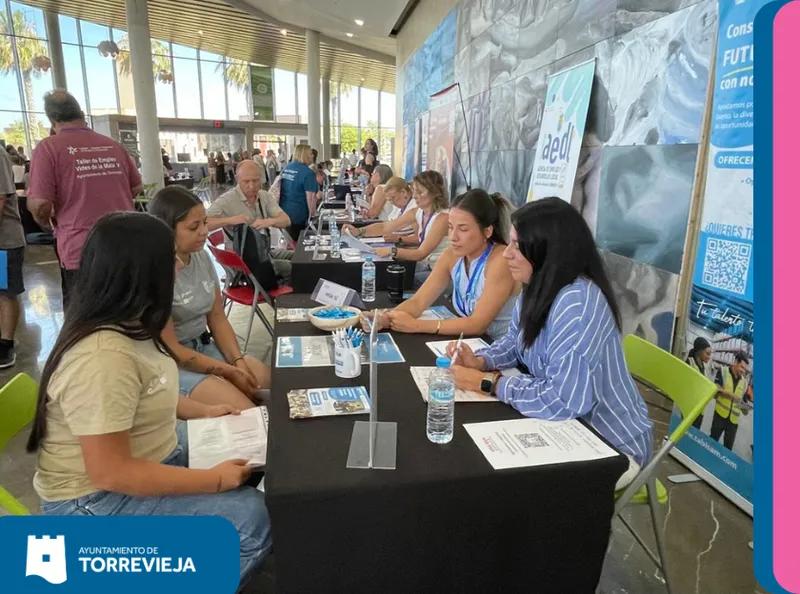 Torrevieja acoge la feria "Vega Baja Emplea 2026" con más de 400 ofertas de trabajo
