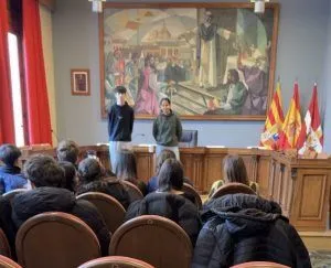 Jóvenes de Caspe finalistas en los Premios Gloria Villalba con un proyecto de papeleras sostenibles