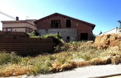 Diputación de Palencia destina 250.000 euros a la demolición de inmuebles y limpieza de solares