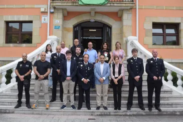 Piélagos despide a su agente número 3 tras 33 años de servicio