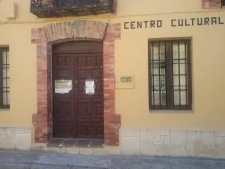 Fuenterrebollo detalla su oferta de espacios culturales y sociales para asociaciones y vecinos