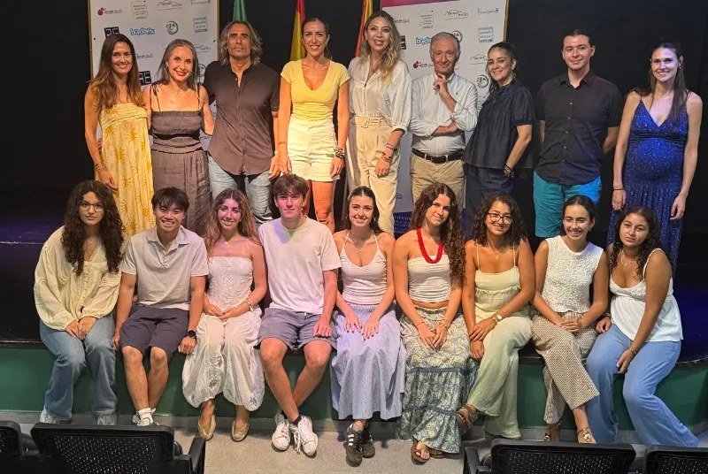 Alezeiateatro de Benalmádena celebra 20 años con una final nacional de teatro clásico