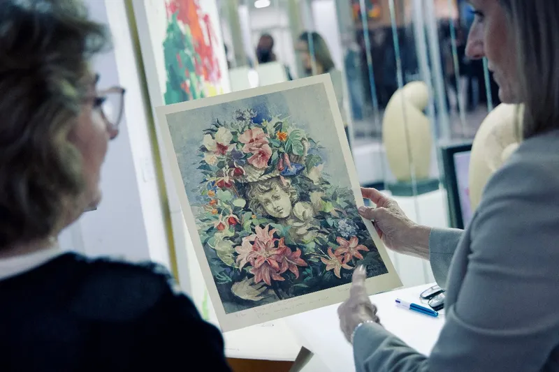 Exposición de Rosa Elvira Caamaño deslumbra en Vigo con técnica y sensibilidad