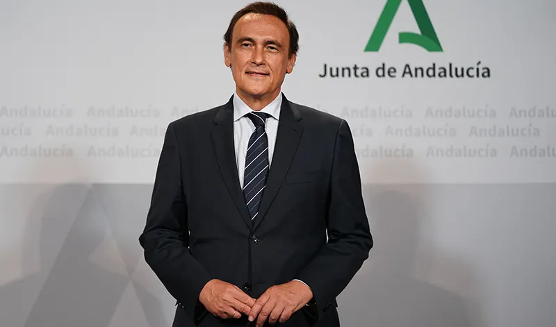 Andalucía decreta luto oficial por el fallecimiento del consejero Gómez Villamandos