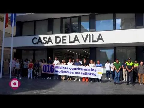Mislata se une contra la violencia machista con un minuto de silencio