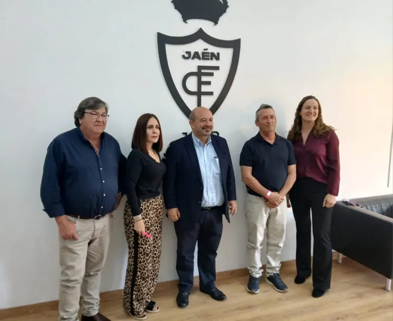 El Ayuntamiento de Cárcheles apoya al Real Jaén en su victoria contra el Puente Genil