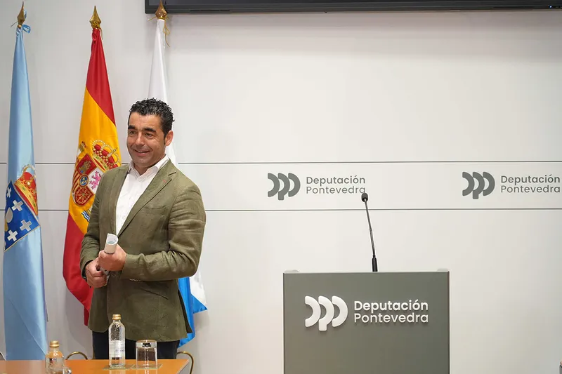 La Diputación de Pontevedra destina más de 750.000 euros a obras y gasto corriente en cuatro municipios
