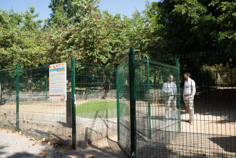 Benalmádena inaugura un nuevo parque canino en el Parque de la Paloma