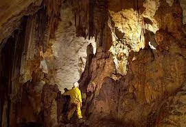 Descubre la Cova de Bolumini, un tesoro natural en Beniarbeig