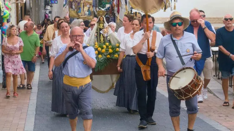 Benidorm honra a la Virgen del Carmen y a los marineros fallecidos