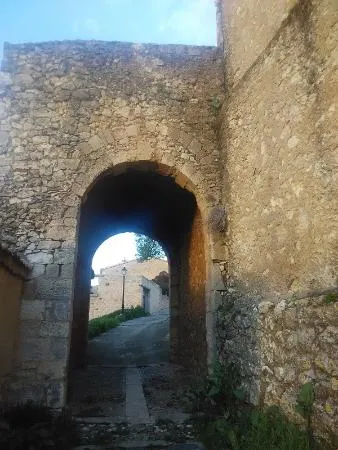 Maderuelo desvela su rico patrimonio histórico y defensivo