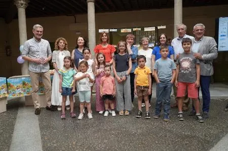 Los Bibliobuses de la Diputación premian la creatividad infantil y adulta sobre los oficios tradicionales