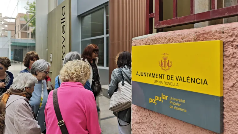 La Universitat Popular de València abre inscripciones para el curso 2026/27 con nueva plataforma online