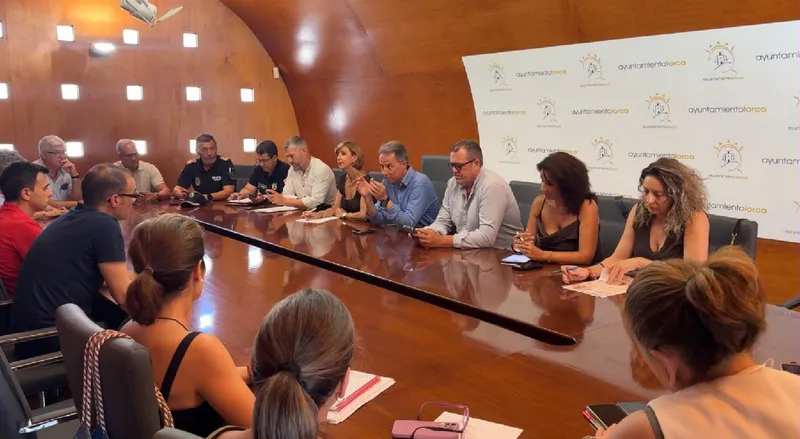 Lorca activa un operativo especial ante la ola de calor con atención a colectivos vulnerables