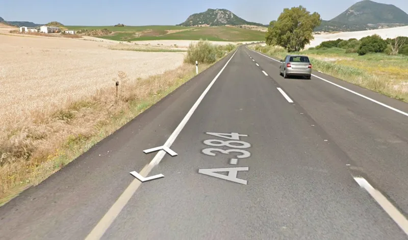 Seis heridos, tres de ellos menores, en un accidente de tráfico en Cañete la Real