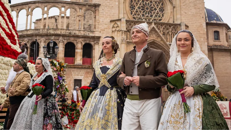 Junta Central Fallera adelanta 112.500 euros a las agrupaciones falleras de València
