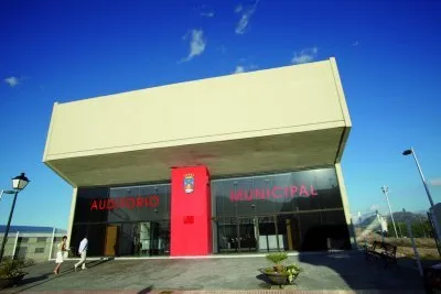 El Auditorio Municipal de Salinas celebra su décimo aniversario con una variada programación cultural