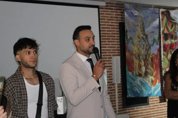 Javier Alcolea expone su visión de la CM-42 en la Feria de Pedro Muñoz