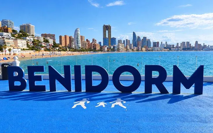 Hostelería de España premia al Ayuntamiento de Benidorm por su apoyo al sector