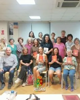 Recas acoge un encuentro literario con la presentación teatralizada de 'Pieles prohibidas'