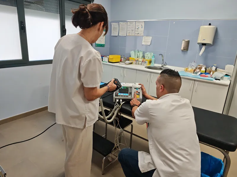 Castilla-La Mancha refuerza la atención primaria en Cuenca con nuevos equipos médicos