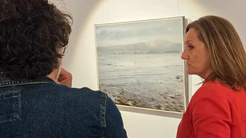 La Diputación de Pontevedra exhibe 'A luz de Galicia', una muestra del pintor Juan Moreno Badía en Vigo