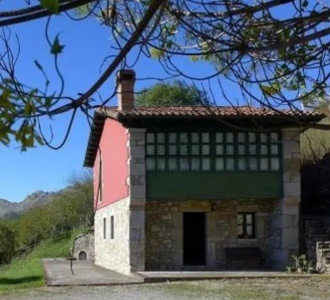 Corberu I: Casa de Aldea en Ribadesella para desconectar en la costa oriental asturiana