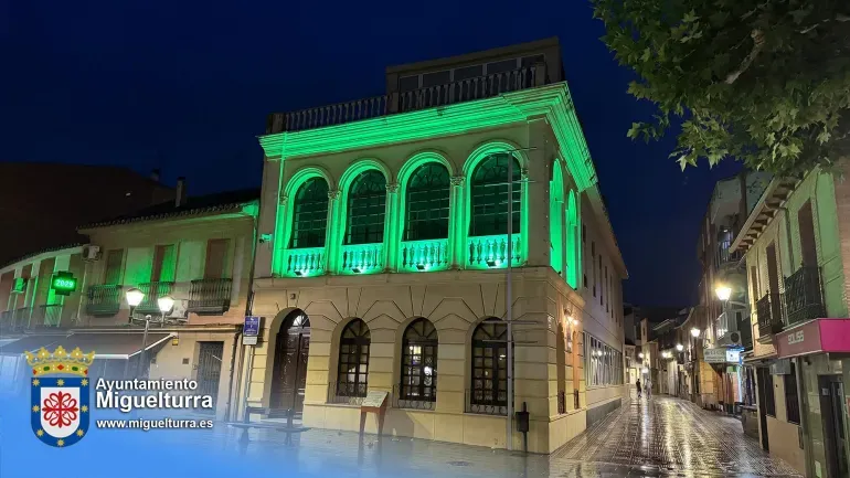 Miguelturra se ilumina de verde por el Día Mundial del Cáncer de Próstata