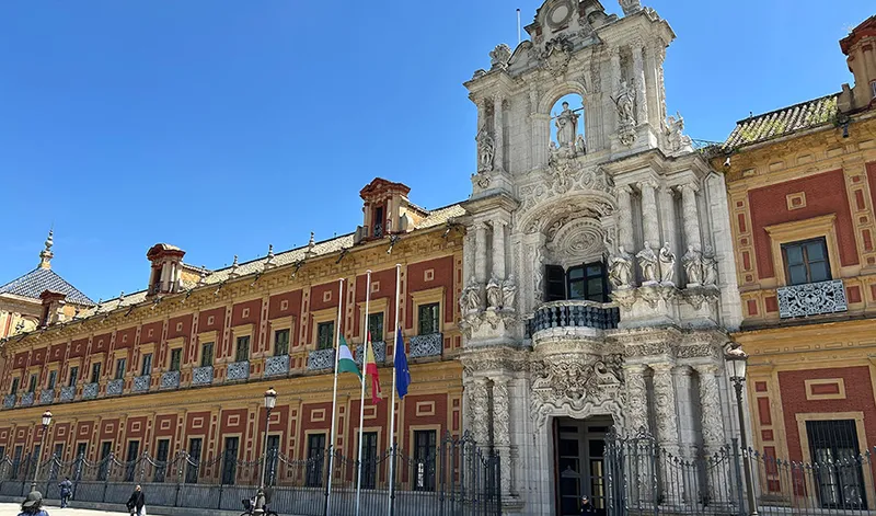 Andalucía decreta tres días de luto oficial por las víctimas del incendio de Los Gallardos