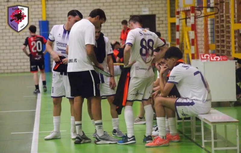 El Codaitrans Daimiel FS y el Iberfirmes CB Daimiel sufren derrotas en sus desplazamientos