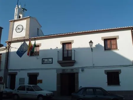 Ayuntamiento de Hinojal: Ubicación, contacto y servicios para los ciudadanos