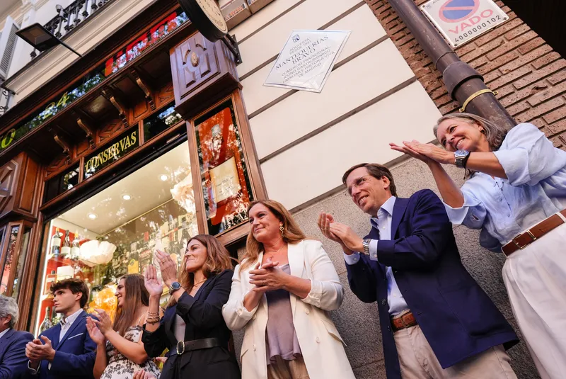 Madrid homenajea a Mantequerías Bravo por sus 95 años de historia y tradición