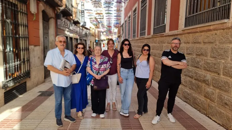 Valdepeñas premia a seis vecinos con cheques para comprar en el comercio local