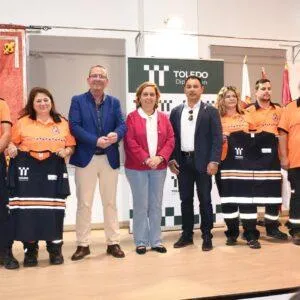 Bargas refuerza la seguridad con nueva uniformidad para Protección Civil