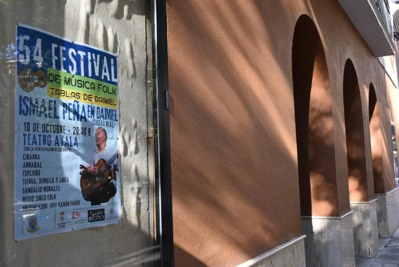 Daimiel rinde homenaje a Ismael Peña en el 54º Festival Folk de Tablas de Daimiel