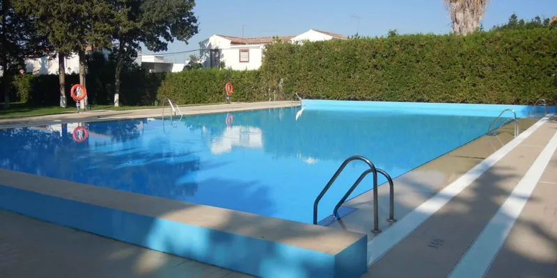 Utrera licita el mantenimiento de las piscinas de sus pedanías por 61.586 euros